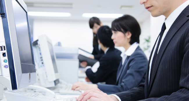 ビジネスメール 締めの言葉 状況別の例文を紹介 手紙ナビ 基本の書き方から例文 文例まで ビジネスメール 締めの言葉 状況別の例文を紹介 手紙ナビ 基本の書き方から例文 文例まで